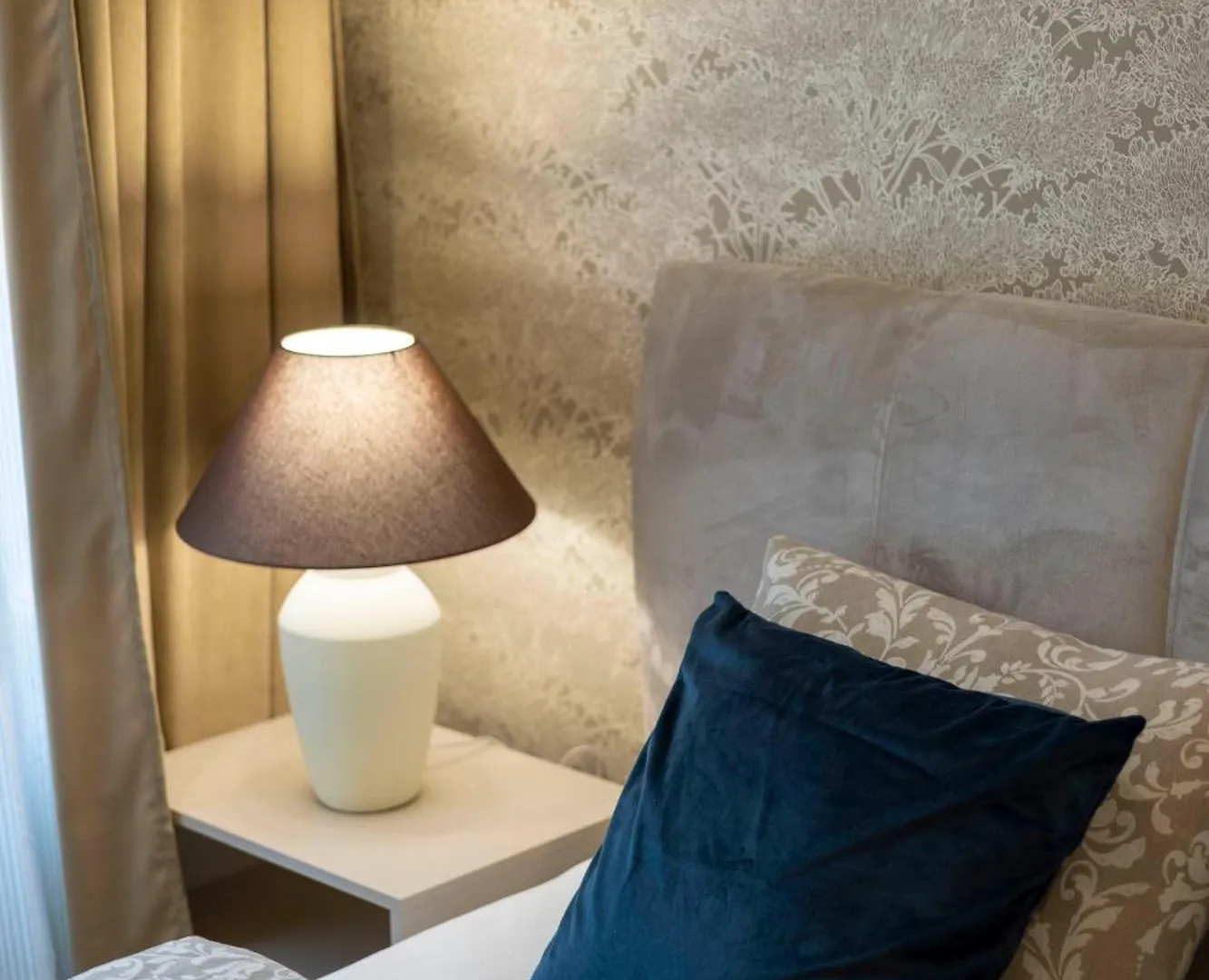 Cozy Boulevard Apartment In The Heart Of Budapest 0*,